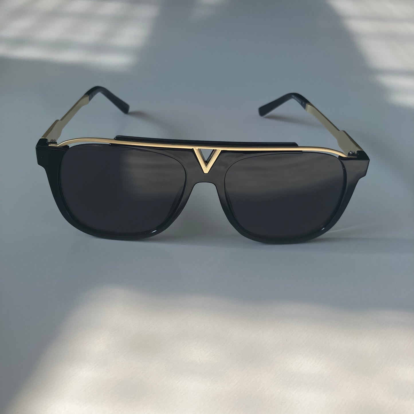 VILNVISION Sunglasses (Black Glass)