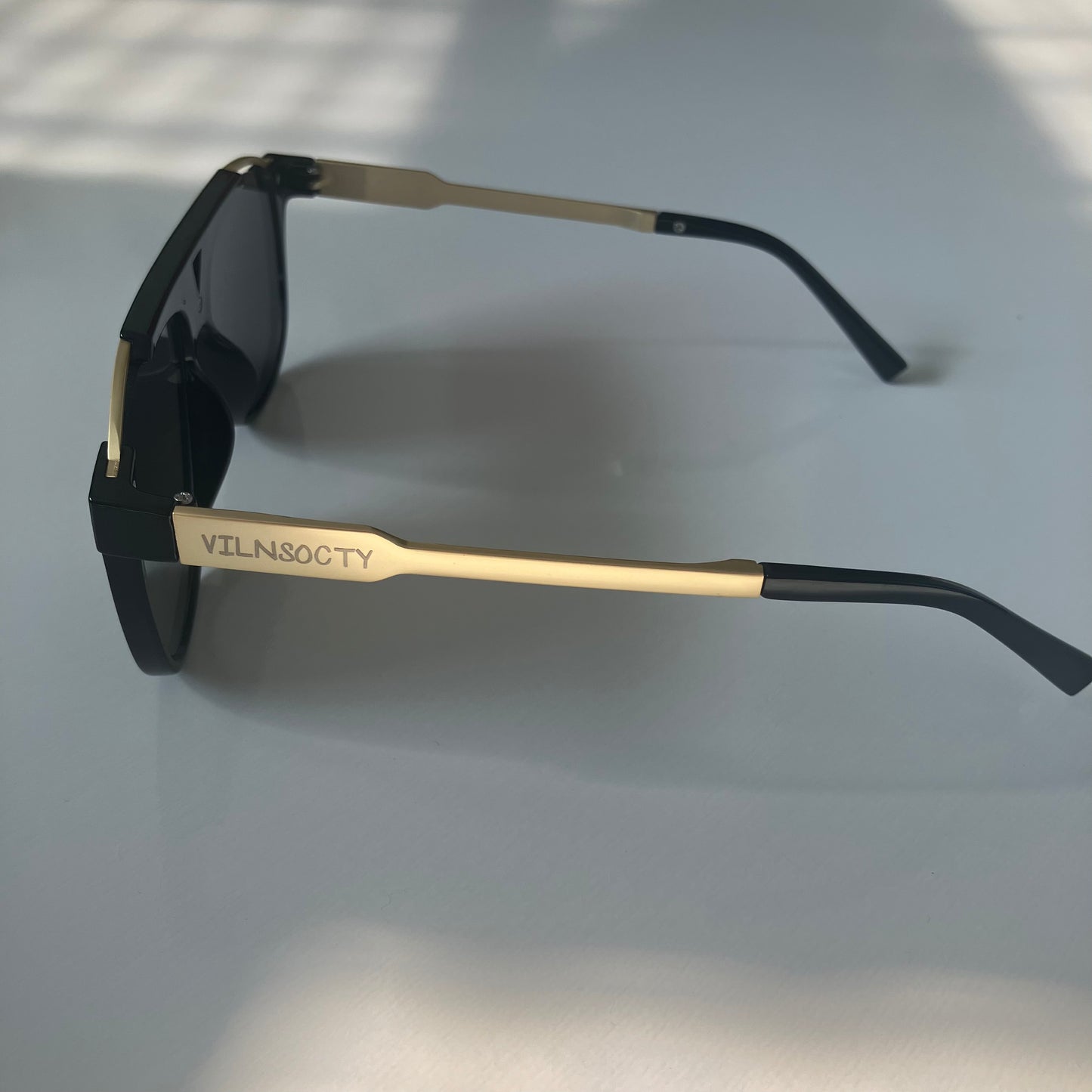 VILNVISION Sunglasses (Black Glass)